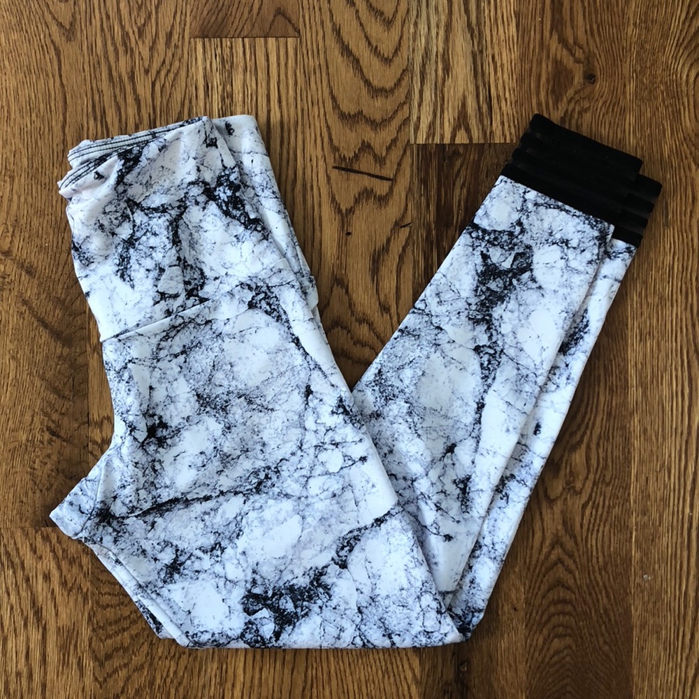 Marble Onzie Leggings with Mesh Ankle Detail